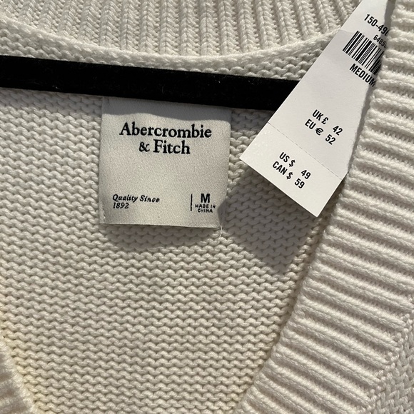 Abercrombie NWT medium cream white v-neck sweater vest - Picture 5 of 6